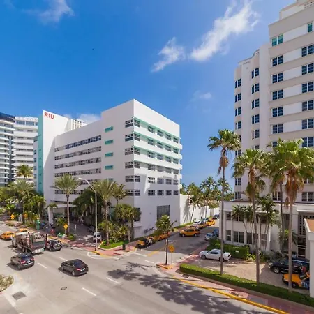 Ocean & Sand Only 1 Minute Walk! Miami Beach Exterior photo